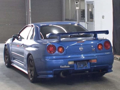 NISSAN SKYLINE