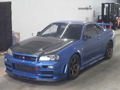 NISSAN SKYLINE