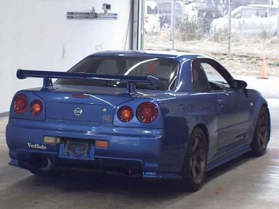 NISSAN SKYLINE