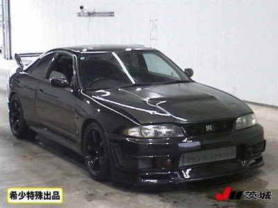 NISSAN SKYLINE