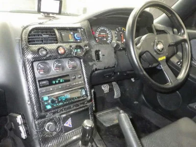 NISSAN SKYLINE
