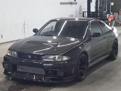 NISSAN SKYLINE
