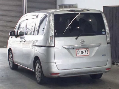 NISSAN SERENA