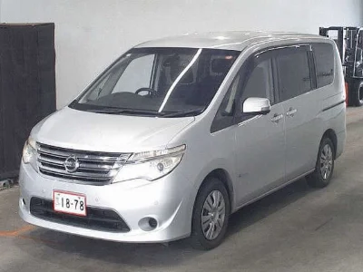 NISSAN SERENA