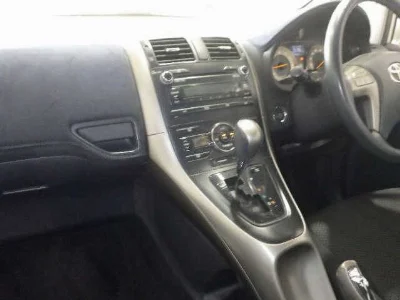 TOYOTA BLADE