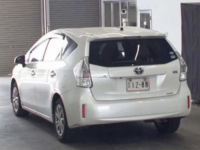 TOYOTA PRIUS ALPHA