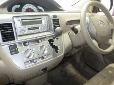 TOYOTA RAUM