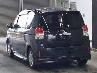 TOYOTA SPADE