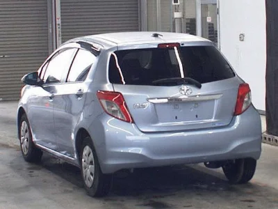 TOYOTA VITZ