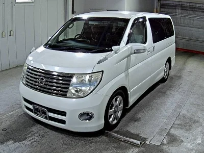 NISSAN ELGRAND