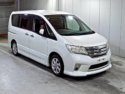 NISSAN SERENA