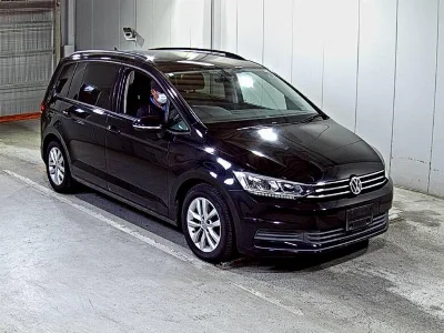 VOLKSWAGEN GOLF TOURAN