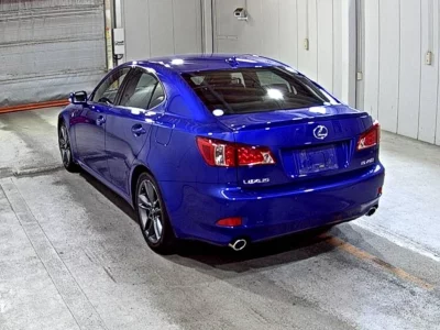 LEXUS IS