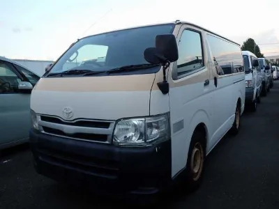 TOYOTA HIACE VAN