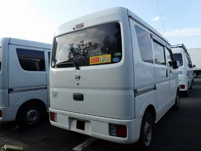 NISSAN CLIPPER VAN