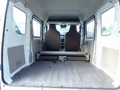 NISSAN CLIPPER VAN