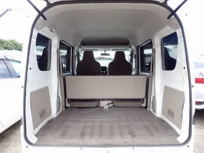 NISSAN CLIPPER VAN