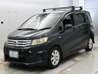 HONDA FREED SPIKE