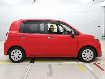 TOYOTA SPADE