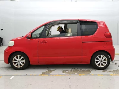 TOYOTA PORTE