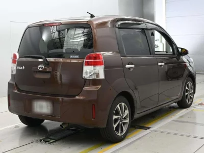 TOYOTA SPADE