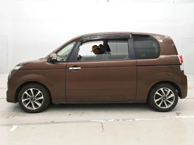 TOYOTA SPADE