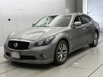 NISSAN FUGA