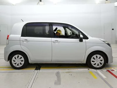 TOYOTA SPADE
