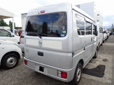 NISSAN CLIPPER VAN