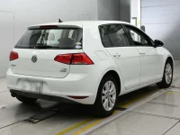Цена авто Volkswagen Golf с аукционов Японии, номер кузова AUCJZ, пробег 50 000, оценка 2