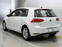 Цена авто Volkswagen Golf с аукционов Японии, номер кузова AUCJZ, пробег 50 000, оценка 2