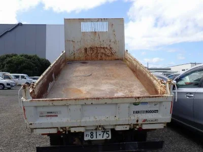 MITSUBISHI CANTER