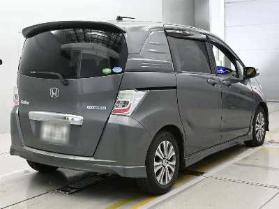 HONDA FREED SPIKE