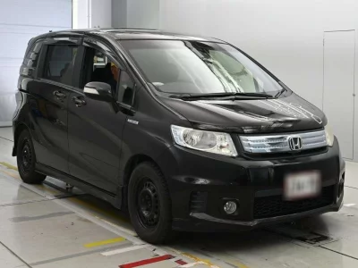 HONDA FREED SPIKE