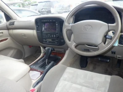 TOYOTA LAND CRUISER