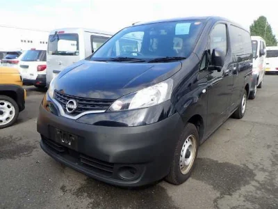 NISSAN NV200
