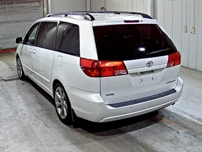 TOYOTA SIENNA