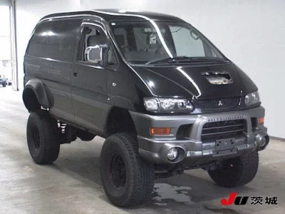 MITSUBISHI DELICA