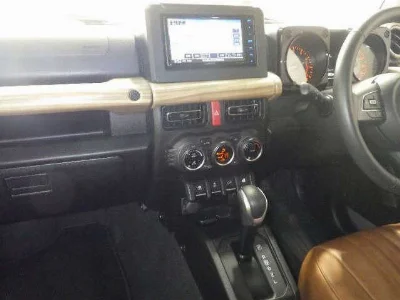 SUZUKI JIMNY SIERRA