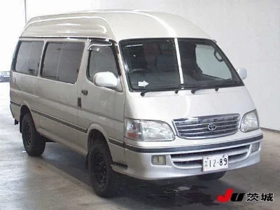 TOYOTA HIACE VAN