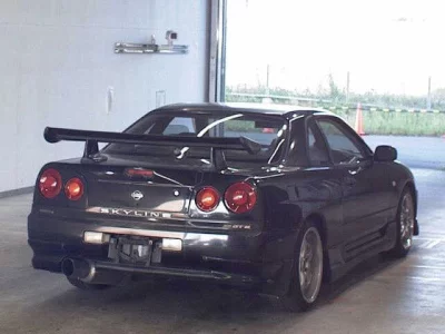 NISSAN SKYLINE