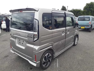 SUZUKI SPACIA CUSTOM