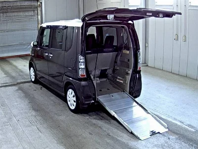 HONDA N BOX PLUS