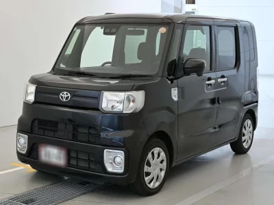 TOYOTA PIXIS MEGA