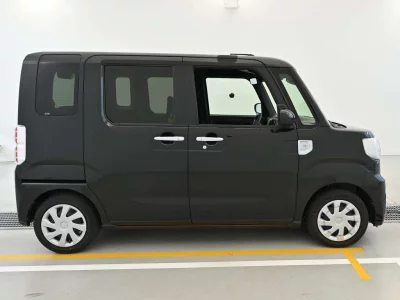 TOYOTA PIXIS MEGA