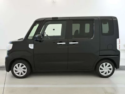 TOYOTA PIXIS MEGA