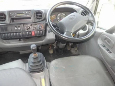 TOYOTA DYNA