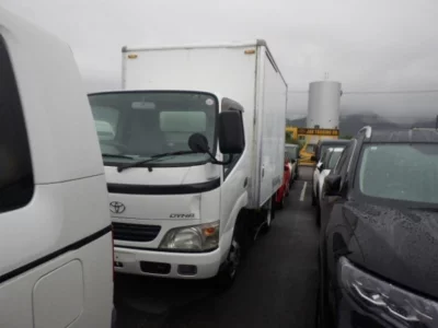 TOYOTA DYNA