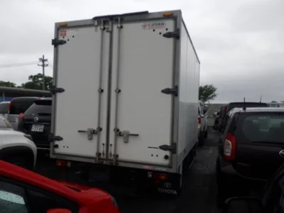 TOYOTA DYNA