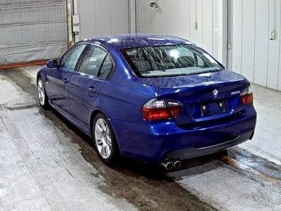BMW 3 SERIES